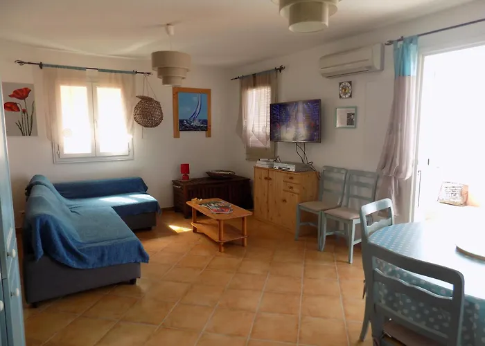 Casa de Férias La Giraglia *