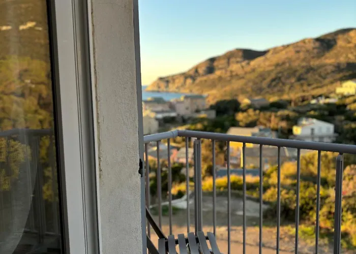 La Giraglia Casa de Férias Centuri