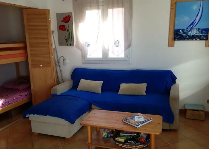 Casa de Férias La Giraglia